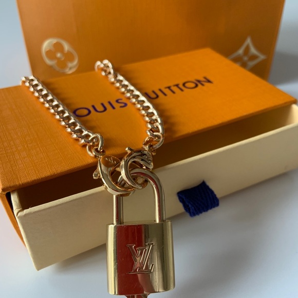 LOUIS VUITTON PADLOCK & MATCHING CHAIN W/BOX BAG - Picture 8 of 13
